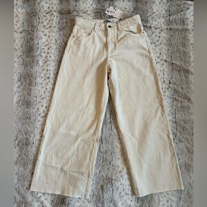 Zara High-Rise Super Wide Leg Culotte Jeans in Cream